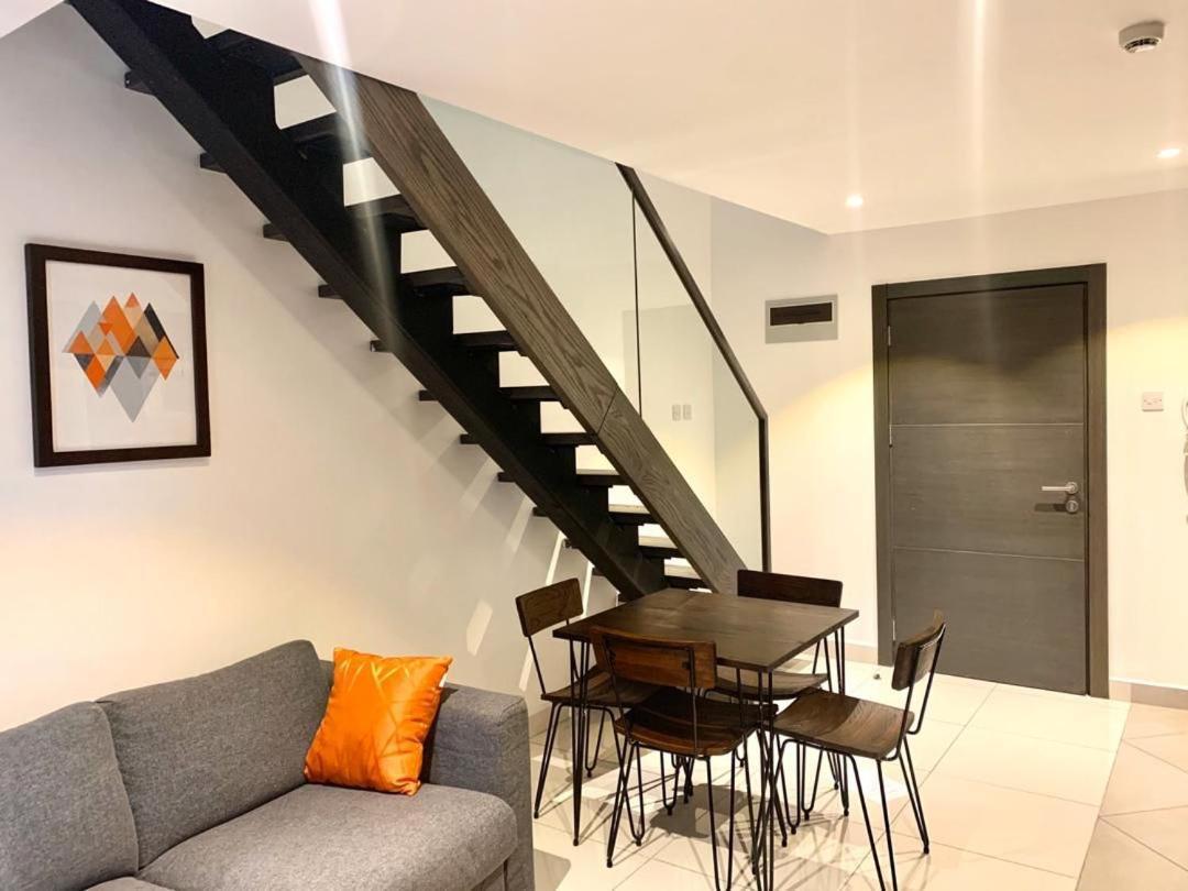 One Bedroom Apartment At A Embassy Gardens Cantonments Accra Esterno foto