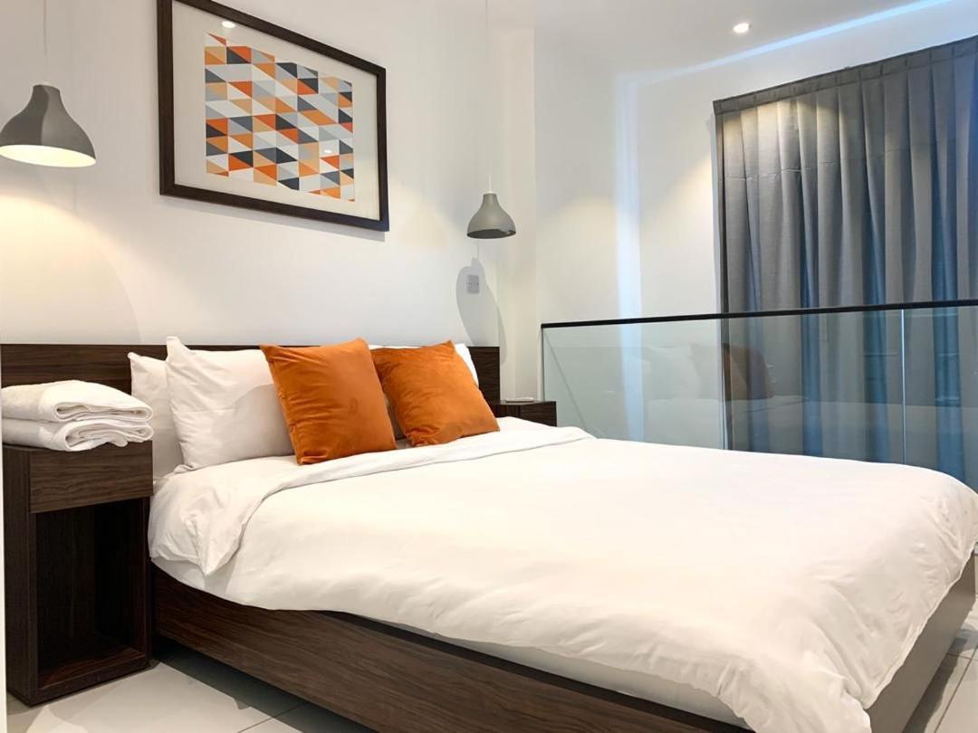 One Bedroom Apartment At A Embassy Gardens Cantonments Accra Esterno foto