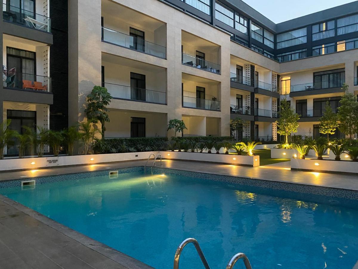 One Bedroom Apartment At A Embassy Gardens Cantonments Accra Esterno foto