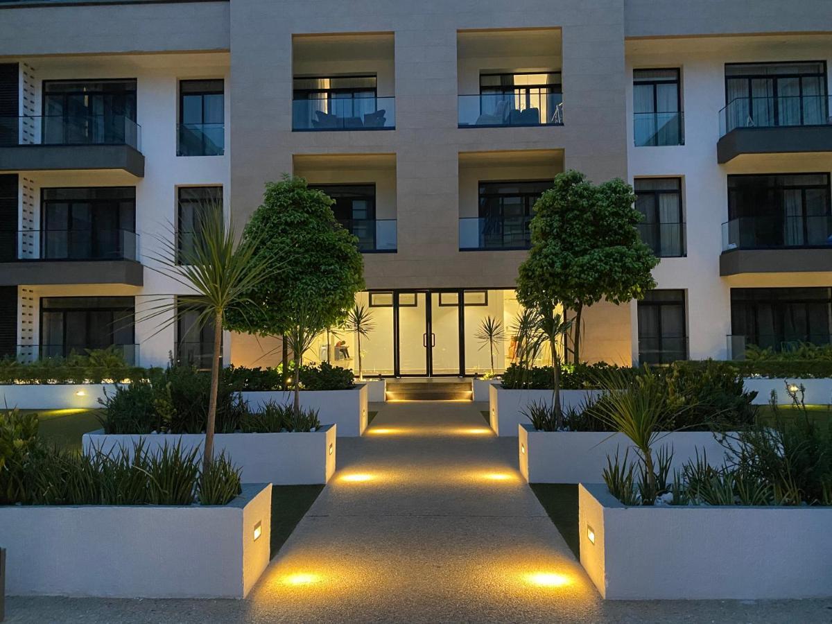 One Bedroom Apartment At A Embassy Gardens Cantonments Accra Esterno foto